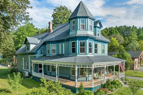 7 Main St, Alstead, NH 03602