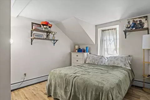 Bedroom - 54 Mill St, Barre, VT 05641 photo 5 of 11