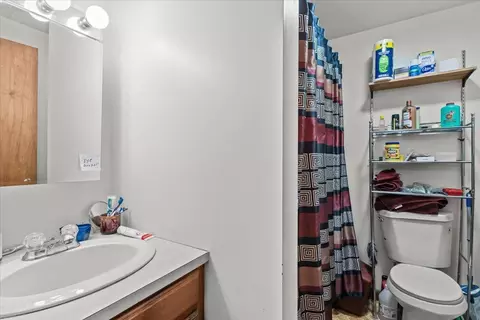 Bath - 54 Mill St, Barre, VT 05641 photo 2 of 6