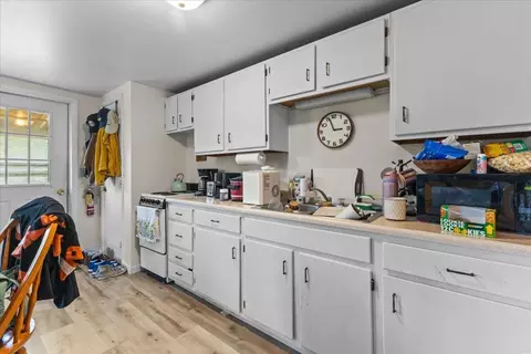 Kitchen - 54 Mill St, Barre, VT 05641 photo 5 of 7