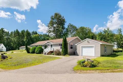 65 Osprey Rd, Alton, NH 03809