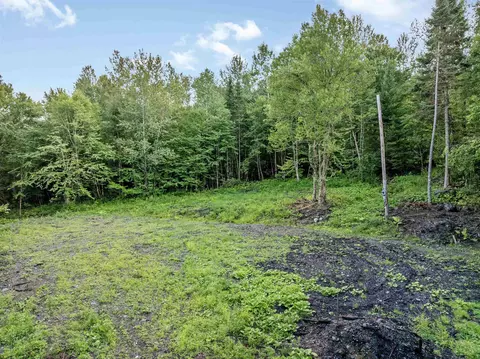 109 Glenwood Dr, Pittsburg, NH 03592