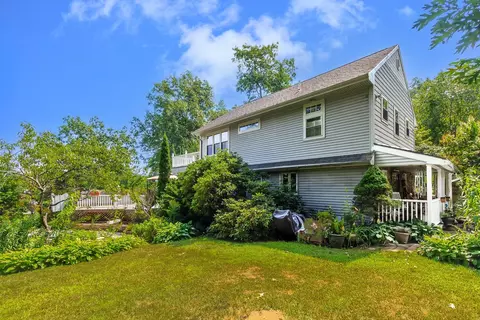 78 Shore Dr, Salem, NH 03079