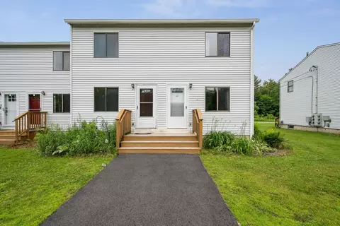 21 Huntington Pl, Waterbury, VT 05676