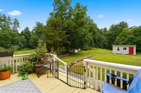 Exterior - 33 Beacon Hill Rd, Derry, NH 03038 photo 7 of 13