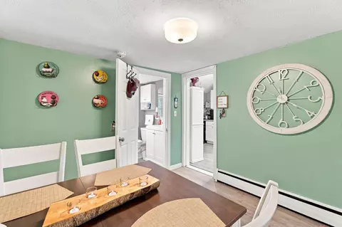 Dining - 33 Beacon Hill Rd, Derry, NH 03038 photo 4 of 4