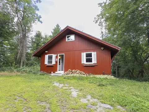Exterior - 280 Bunker Hill Cir, Plainfield, VT 05667 photo 3 of 18