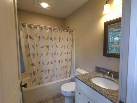 Bath - 280 Bunker Hill Cir, Plainfield, VT 05667 photo 1 of 2