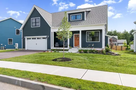 60 Washington Cir, Essex Junction, VT 05452