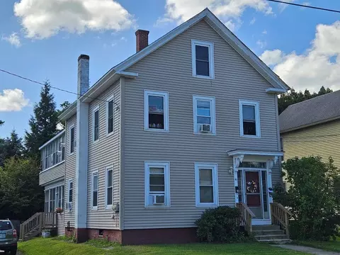 81 Water St, Keene, NH 03431