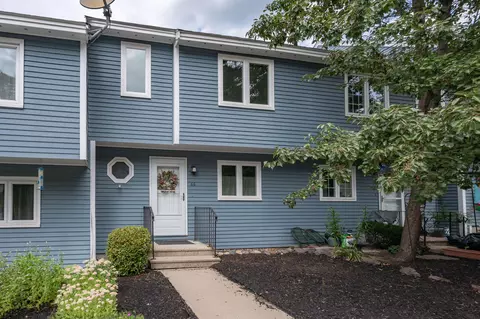 66 Merrimack Dr, Merrimack, NH 03054