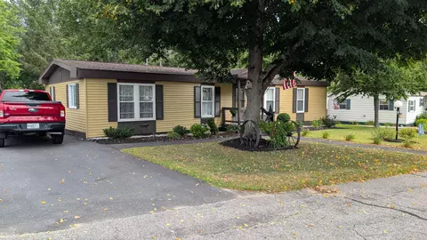 66 Rachael Cir, Goffstown, NH 03045