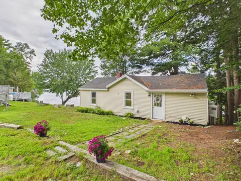 13 Waters Edge Rd, Keene, NH 03431