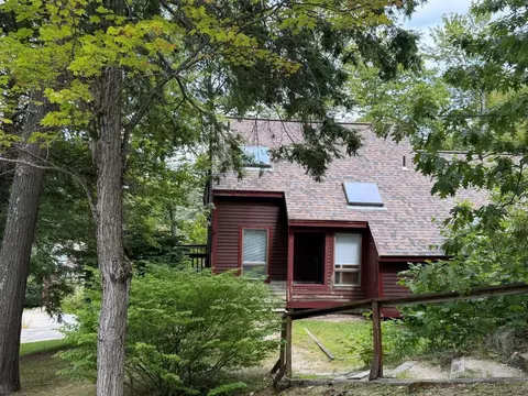 76 Eastside Ln #8B, Francestown, NH 03043