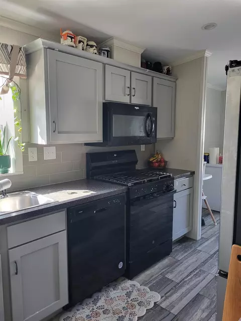 85 Coffin Rd #TRLR 17, Epping, NH 03042 photo 6