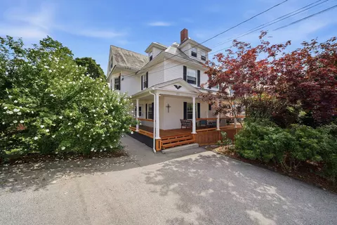 283 Orange St, Manchester, NH 03104