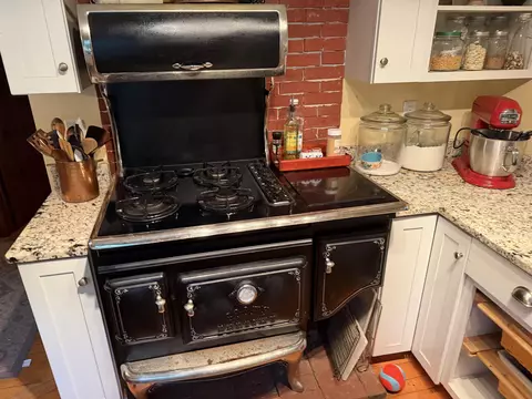 Kitchen - 97 High St, Plainfield, NH 03781 photo 3 of 5