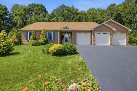 77 Linny Ln, Laconia, NH 03246