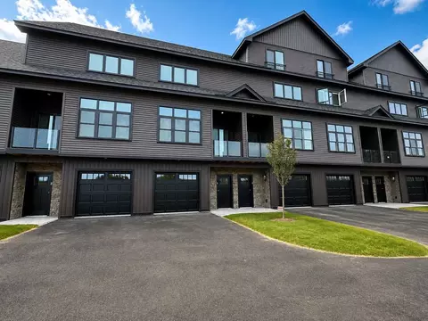 12 Cobblestone Ct #3, Laconia, NH 03246