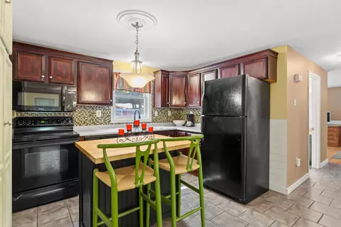 Kitchen - 70 S Bow Rd, Hooksett, NH 03106 photo 1 of 5