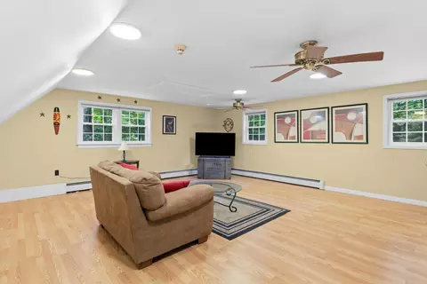 Living - 70 S Bow Rd, Hooksett, NH 03106 photo 5 of 6