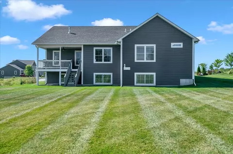 Exterior - 299 Commodore Dr, Vergennes, VT 05491 photo 6 of 9