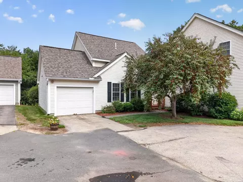 11 Echo Shore Dr, Merrimack, NH 03054