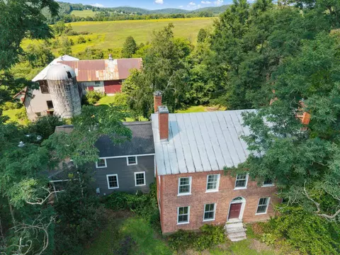 2678 Silver St, Hinesburg, VT 05461