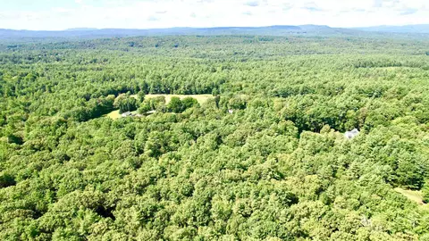 00 South Rd, Hopkinton, NH 03229