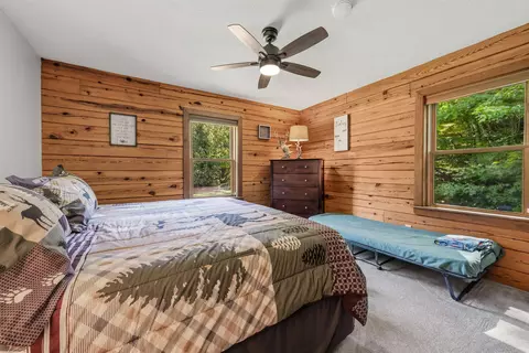 Bedroom - 162 S Lunenburg Rd, Lunenburg, VT 05906 photo 6 of 7