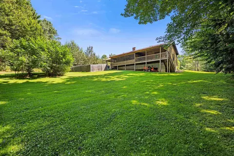 Exterior - 162 S Lunenburg Rd, Lunenburg, VT 05906 photo 14 of 22