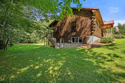 Exterior - 162 S Lunenburg Rd, Lunenburg, VT 05906 photo 4 of 22