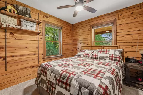 Bedroom - 162 S Lunenburg Rd, Lunenburg, VT 05906 photo 4 of 7