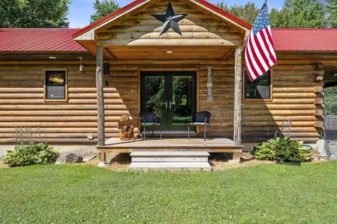 Exterior - 162 S Lunenburg Rd, Lunenburg, VT 05906 photo 20 of 22