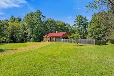Exterior - 162 S Lunenburg Rd, Lunenburg, VT 05906 photo 21 of 22