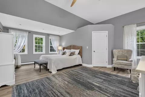 Bedroom - 50 Gale Rd, Hampton, NH 03842 photo 1 of 6