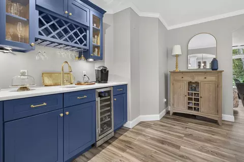 Kitchen - 50 Gale Rd, Hampton, NH 03842 photo 11 of 13