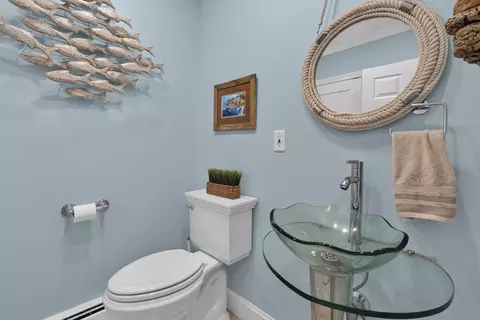 Bath - 50 Gale Rd, Hampton, NH 03842 photo 1 of 12