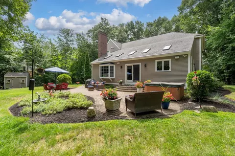 Exterior - 50 Gale Rd, Hampton, NH 03842 photo 8 of 9