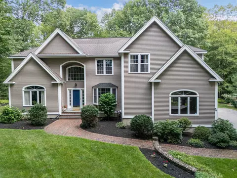 Exterior - 50 Gale Rd, Hampton, NH 03842 photo 2 of 9