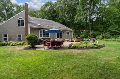 Exterior - 50 Gale Rd, Hampton, NH 03842 photo 7 of 9