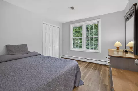 Bedroom - 50 Gale Rd, Hampton, NH 03842 photo 5 of 6