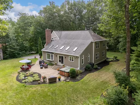 Exterior - 50 Gale Rd, Hampton, NH 03842 photo 6 of 9