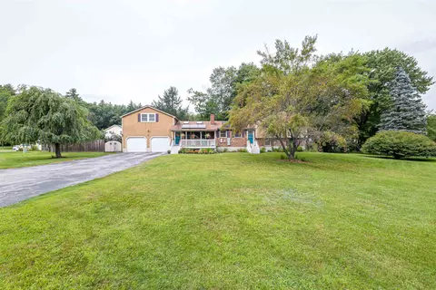 25 Clay St, Merrimack, NH 03054