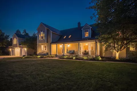4 Long Hill Rd, Stratham, NH 03885