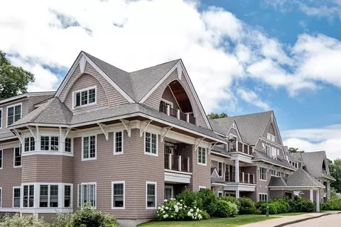 100 Shepards Cove Rd #F103, Kittery, ME 03904
