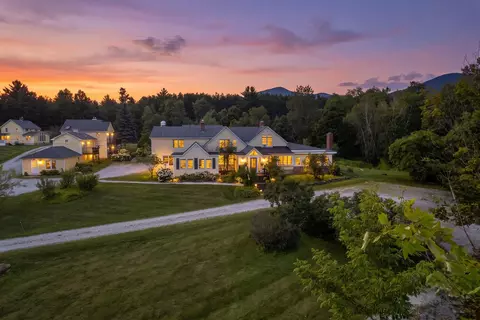 54 Red Clover Ln, Mendon, VT 05701