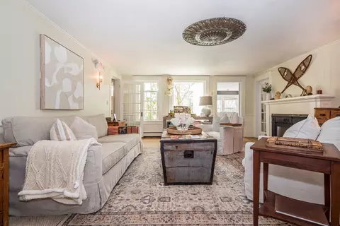Living - 54 Red Clover Ln, Mendon, VT 05701 photo 2 of 3