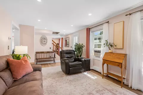 Entry Way - 42 Dorothy Dr, Epping, NH 03042 photo 1 of 2