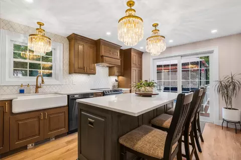 Kitchen - 42 Dorothy Dr, Epping, NH 03042 photo 4 of 4